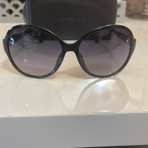 Michael Kors Sunglasses - Picture 3 of 6